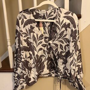 Dress Forum Black and White Leaf Print Blouse